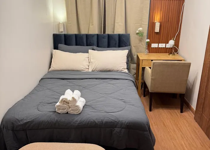 Aparthotel Az Sweet 2br A Venue Residences Poblacion Makati Manila