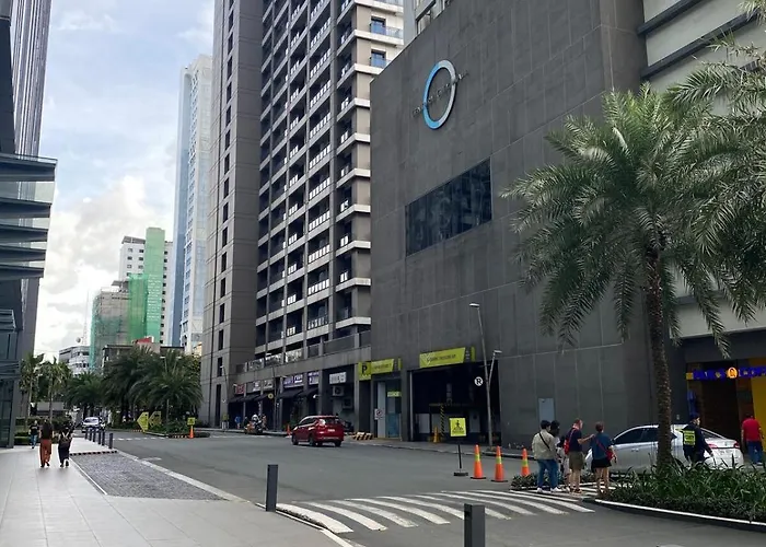 Aparthotel Az Sweet 2br A Venue Residences Poblacion Makati 4*