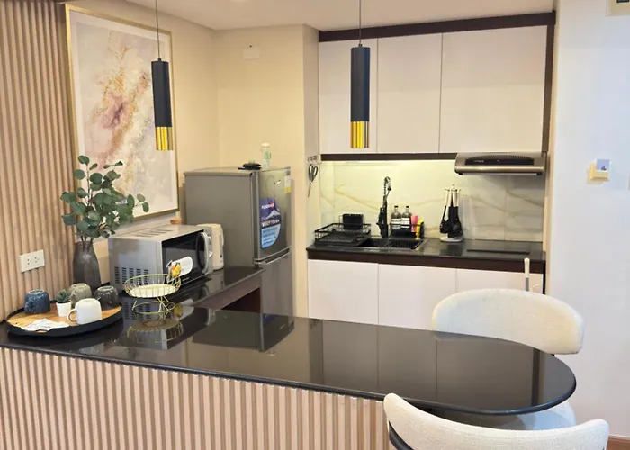 Az Sweet 2br A Venue Residences Poblacion Makati 4* Manila